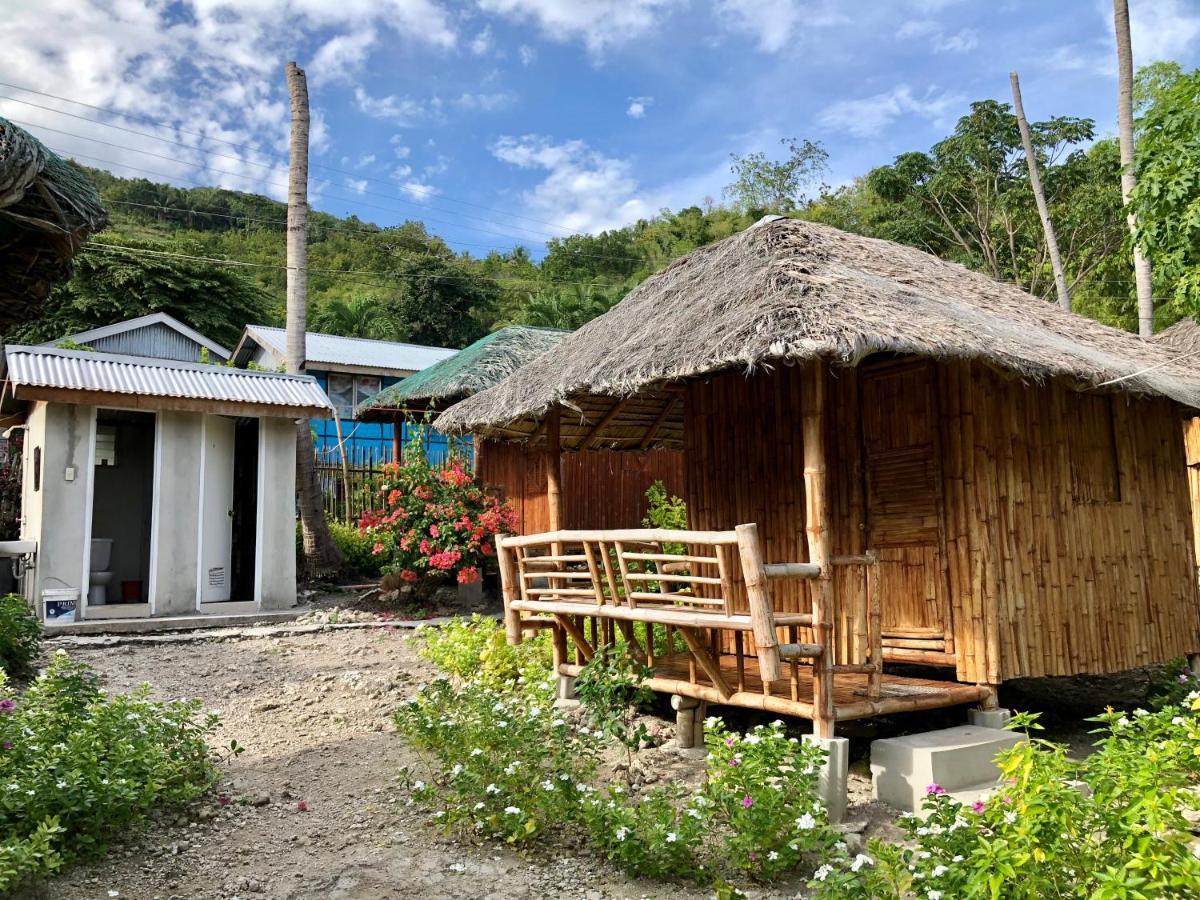 Sharky Hostel Oslob Buitenkant foto